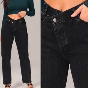 Abercrombie & Fitch The Dad High Rise Asymmetrical Buttonfly Size 27 Cropped